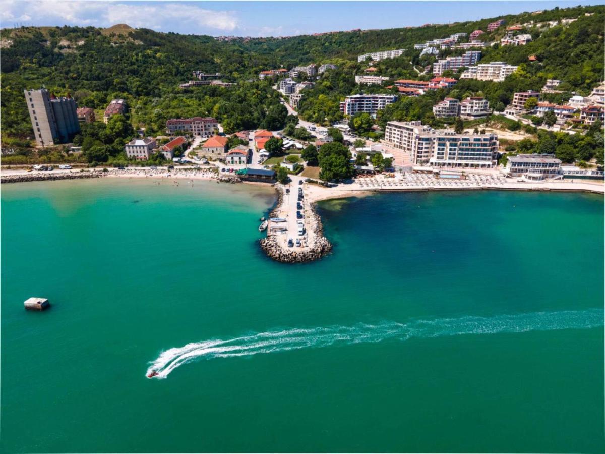 Royal Grand Hotel And Spa Kavarna Exterior foto